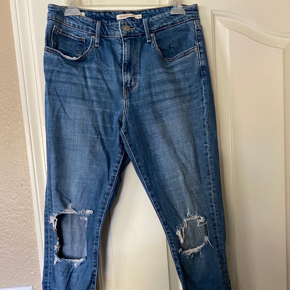 Levi jeans